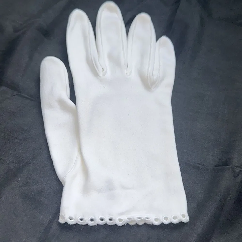 Vintage Aris white cotton wrist gloves with eyelet‎ hem